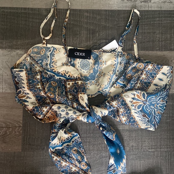 NWT Two Piece set - Picture 2 of 5